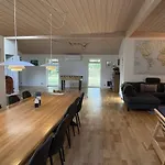 Aiko - 1-8km From The Sea By Interhome *