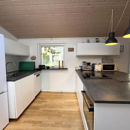 Сasa de vacaciones Aiko - 1-8km From The Sea By Interhome